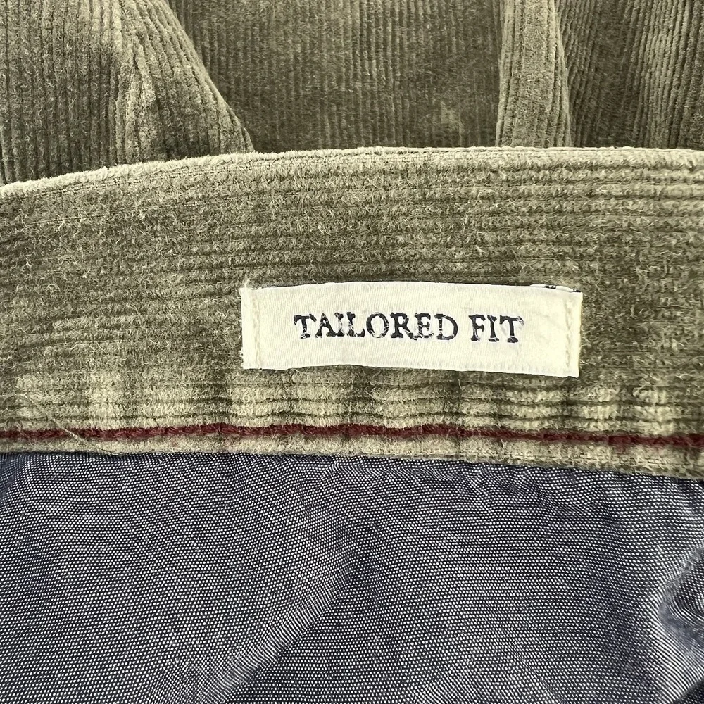 Jos A Bank Corduroy Pants Mens 35 x 32 Flat Front Straight Leg Khaki Green